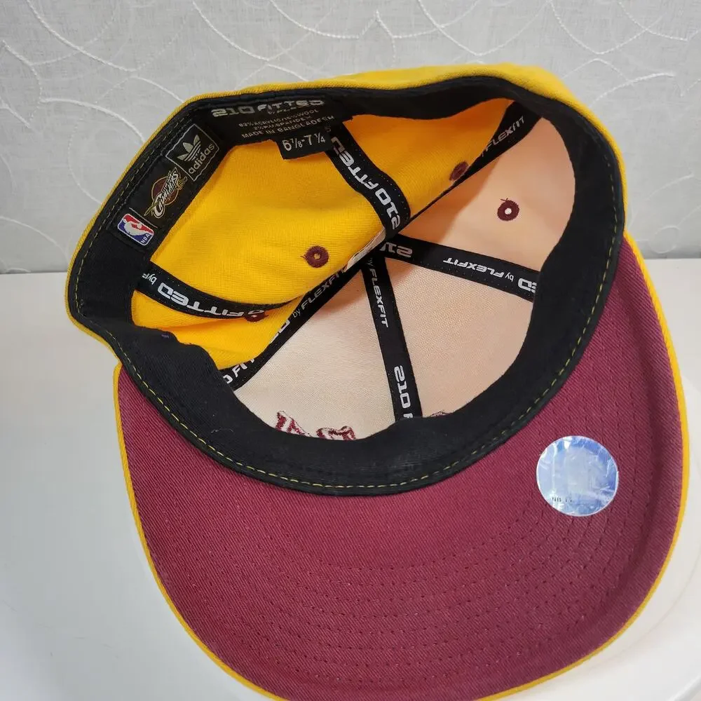 Adidas Cleveland Cavaliers Retro Script Fitted Hat 6 7/8-7 1/4 Gold Red Flexfit